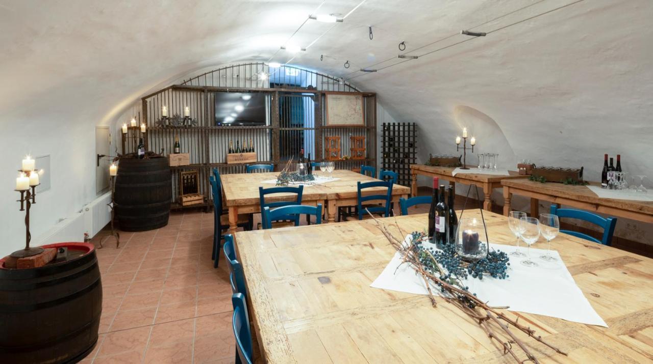 Hofgut Wissberg - Das Weinberghotel Санкт-Йохан Экстерьер фото